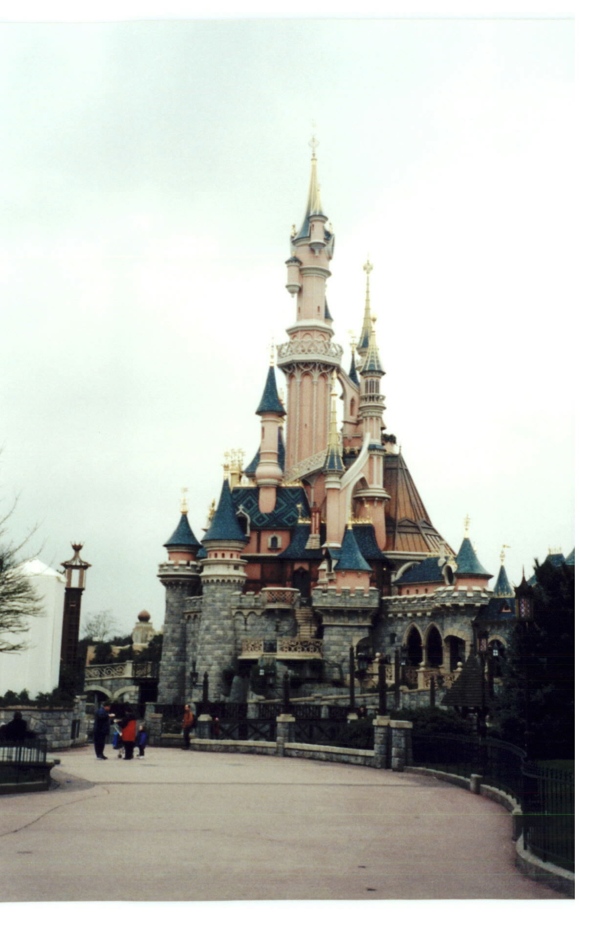 Castle-parade01.jpg