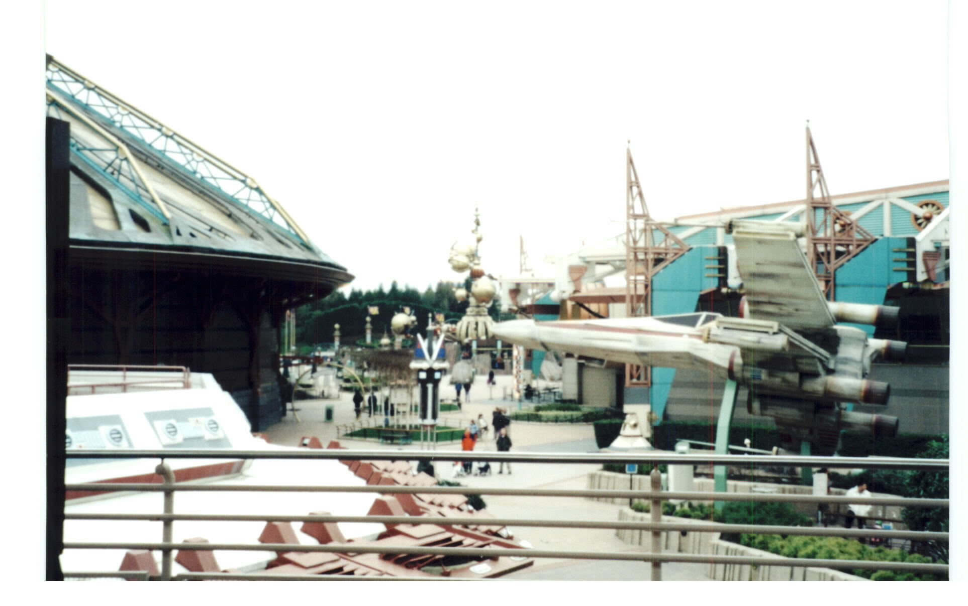 Discoveryland07.jpg