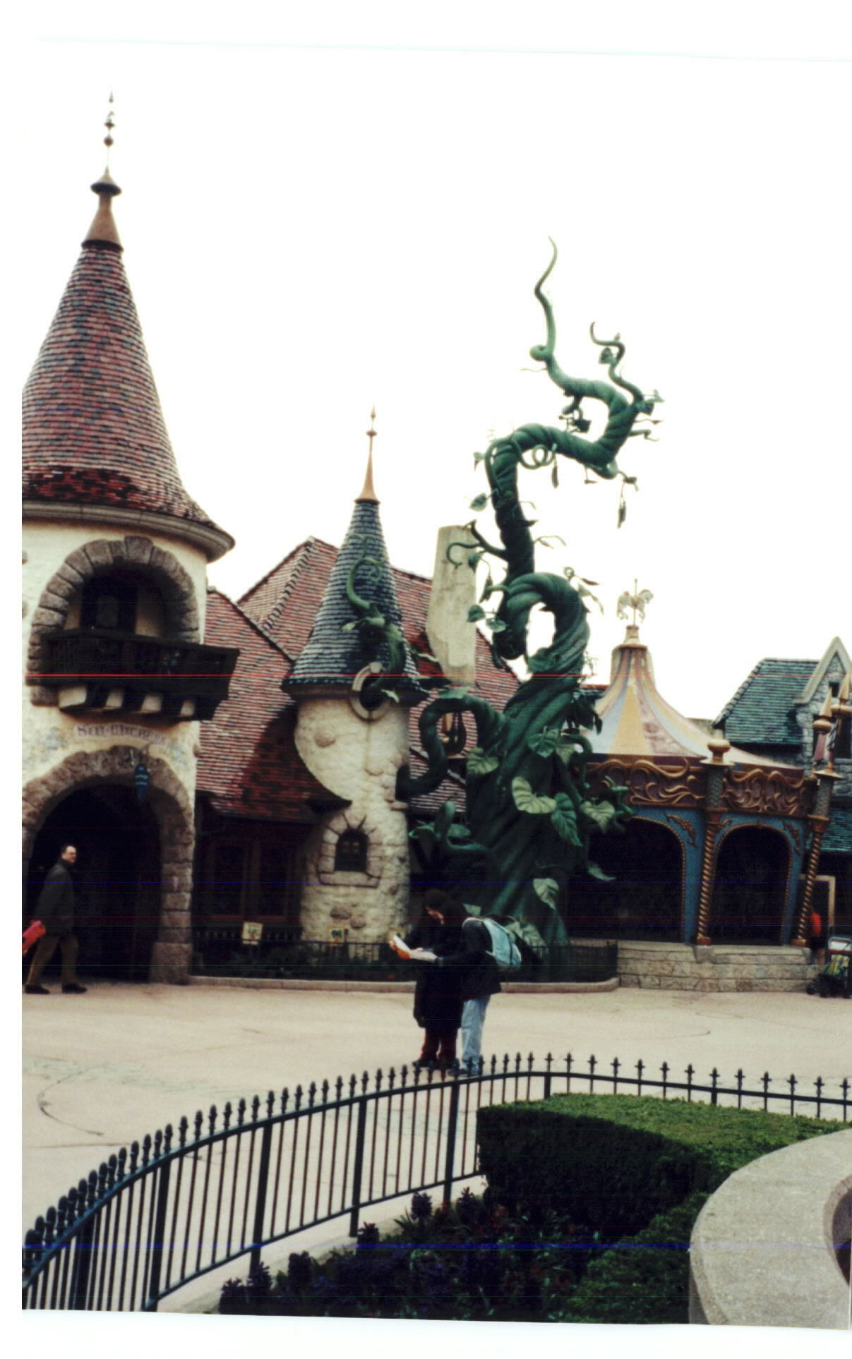 Fantasyland09.jpg