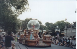 100yearsofmagicparade401.jpg